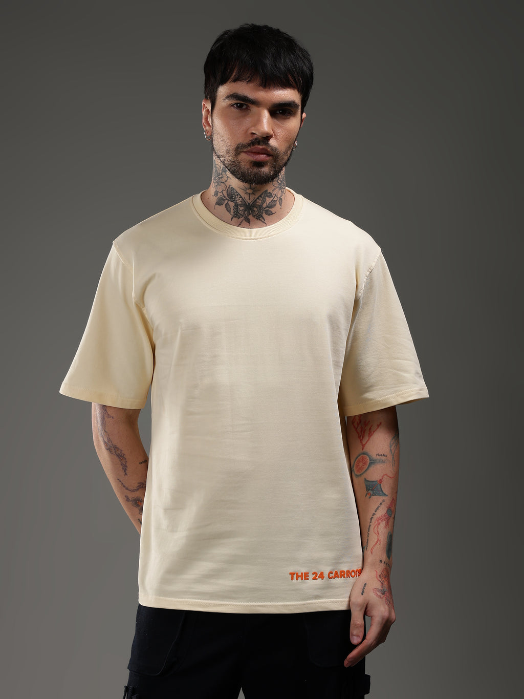 Men wearing sandal oversized t-shirt streetwear outfit India